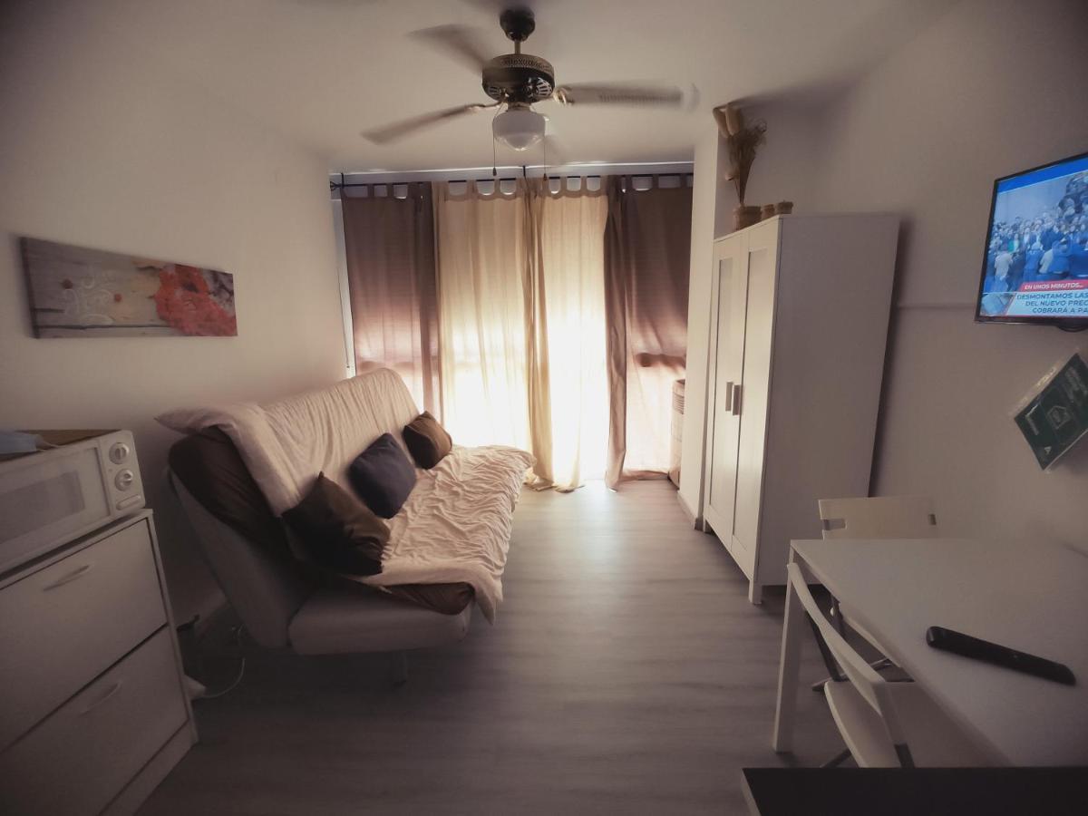 Estudio En Playamar Apartment Torremolinos Bagian luar foto